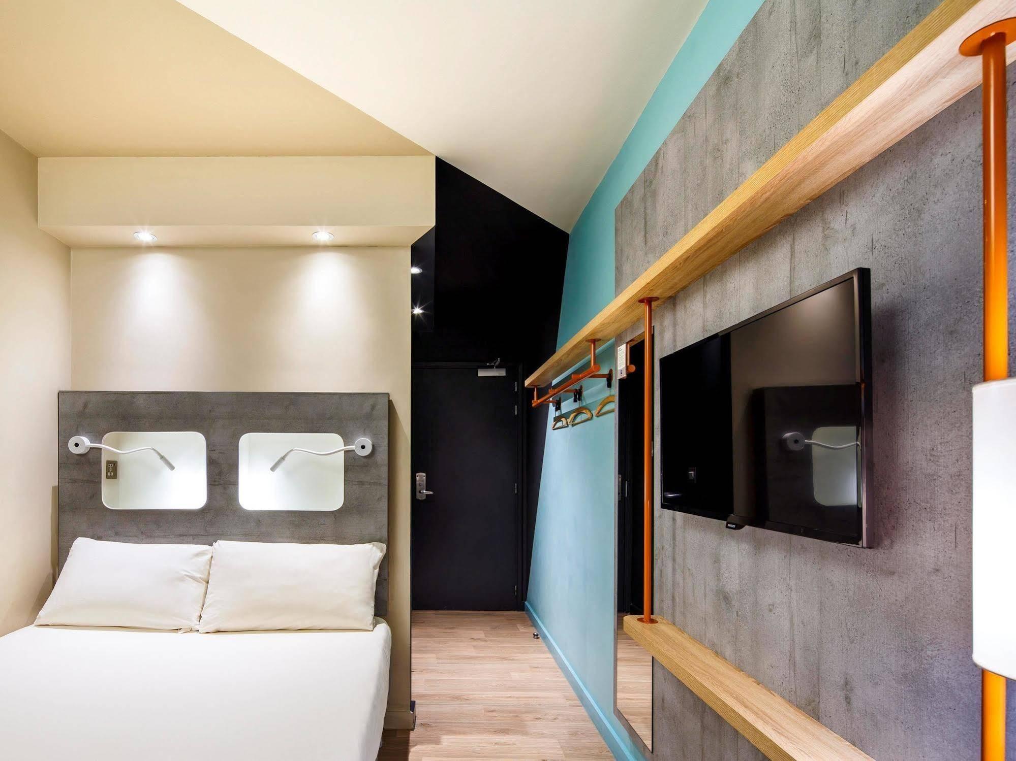 Ibis Budget London Hounslow Esterno foto