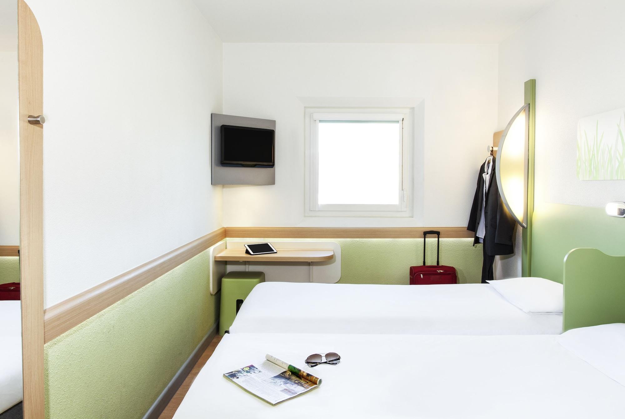 Ibis Budget London Hounslow Esterno foto
