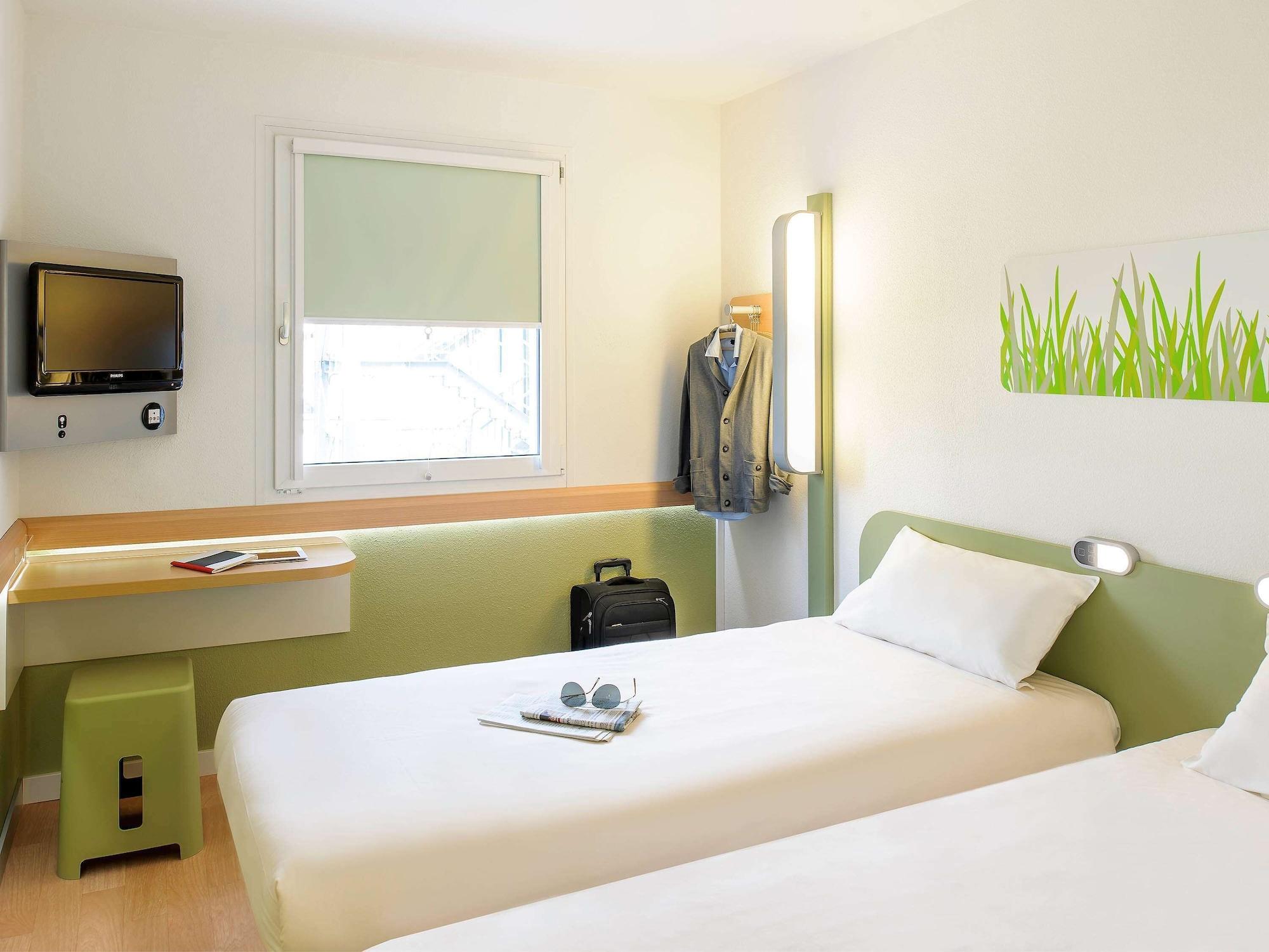 Ibis Budget London Hounslow Esterno foto
