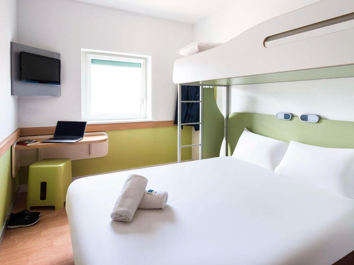 Ibis Budget London Hounslow Esterno foto