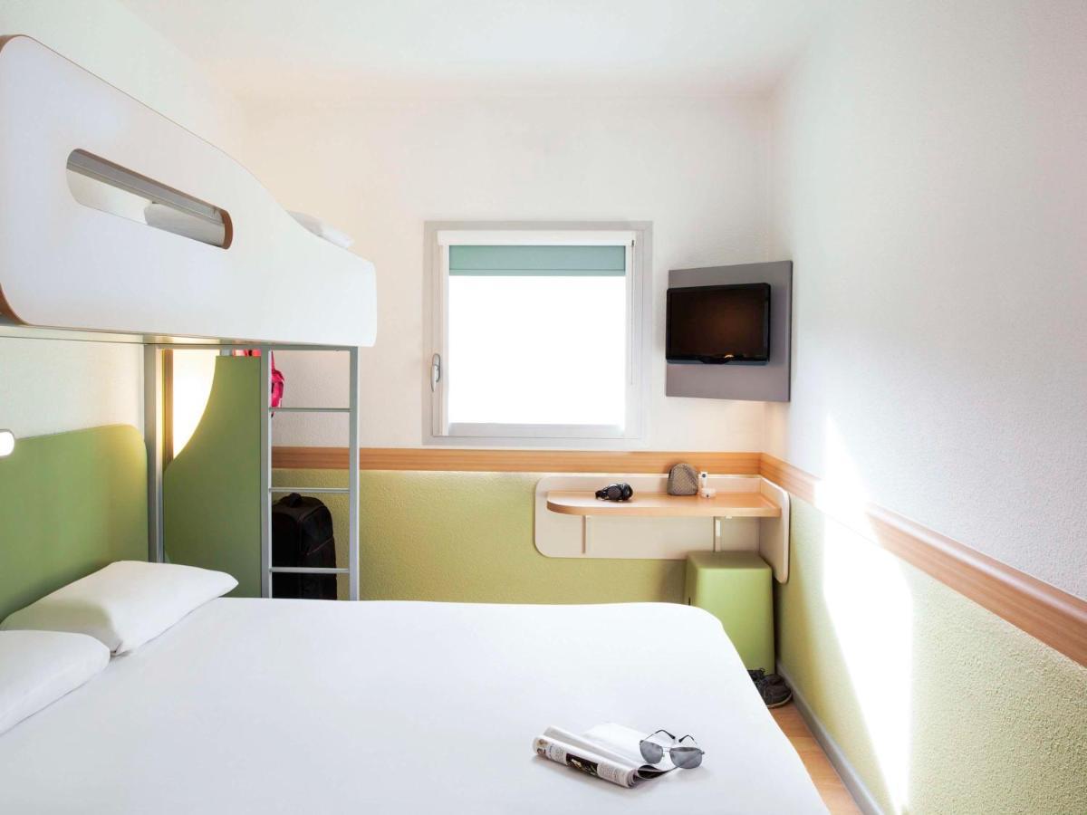 Ibis Budget London Hounslow Esterno foto