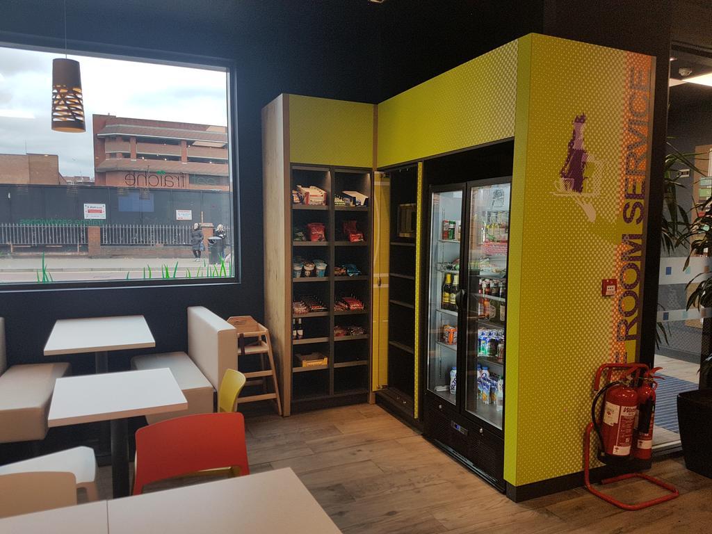 Ibis Budget London Hounslow Esterno foto