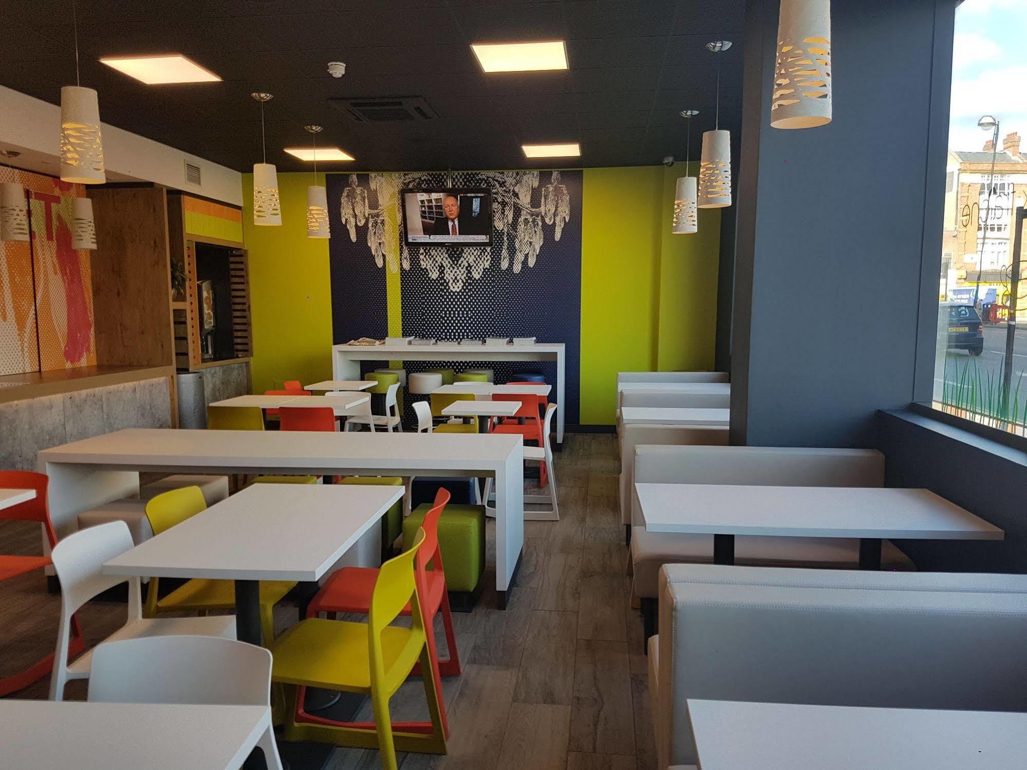 Ibis Budget London Hounslow Esterno foto