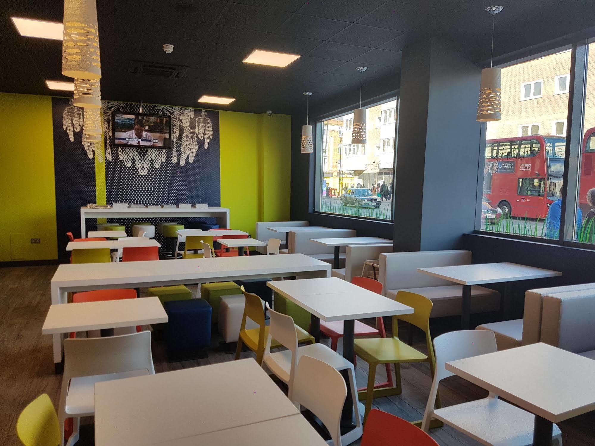 Ibis Budget London Hounslow Esterno foto