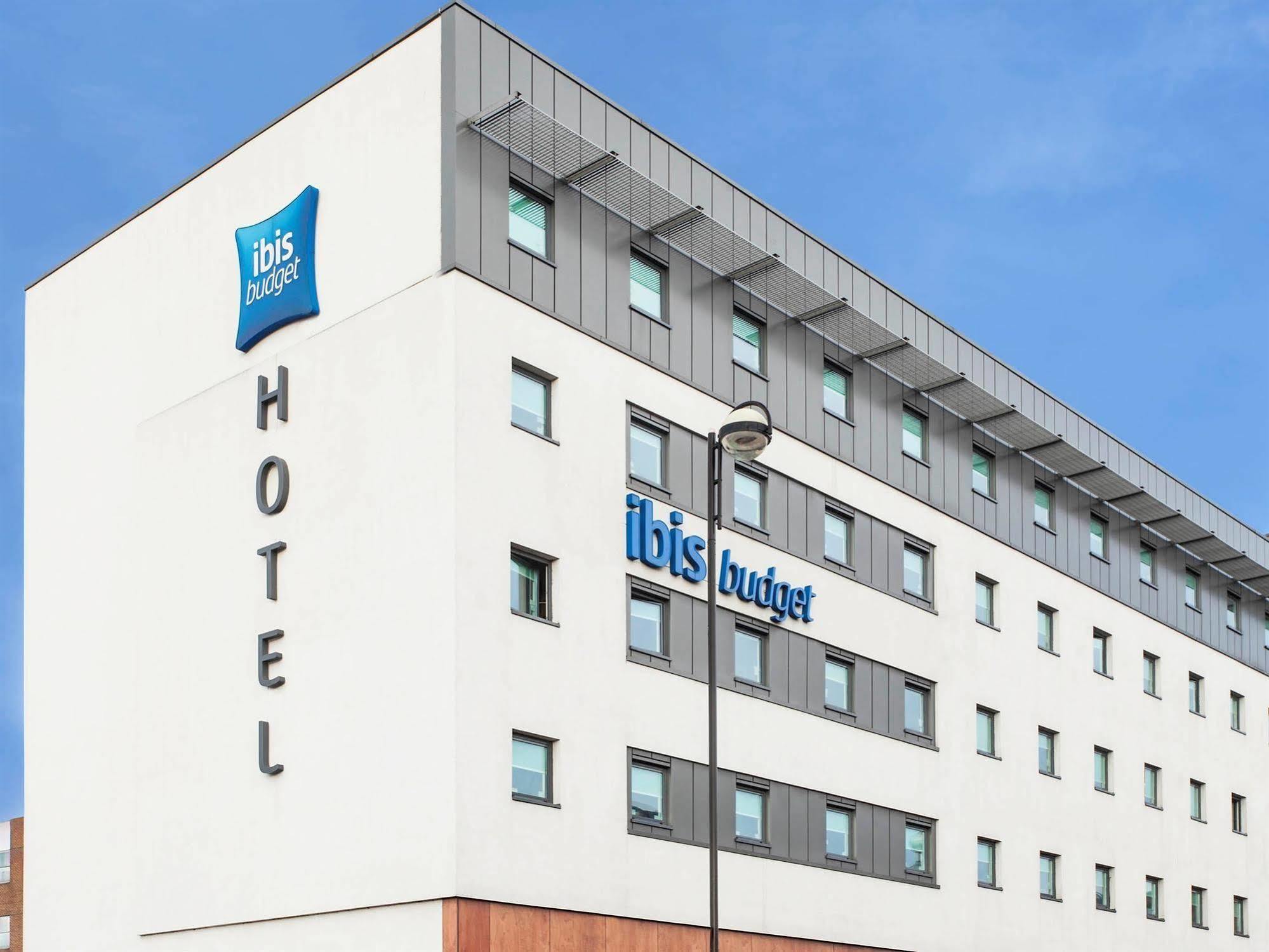 Ibis Budget London Hounslow Esterno foto