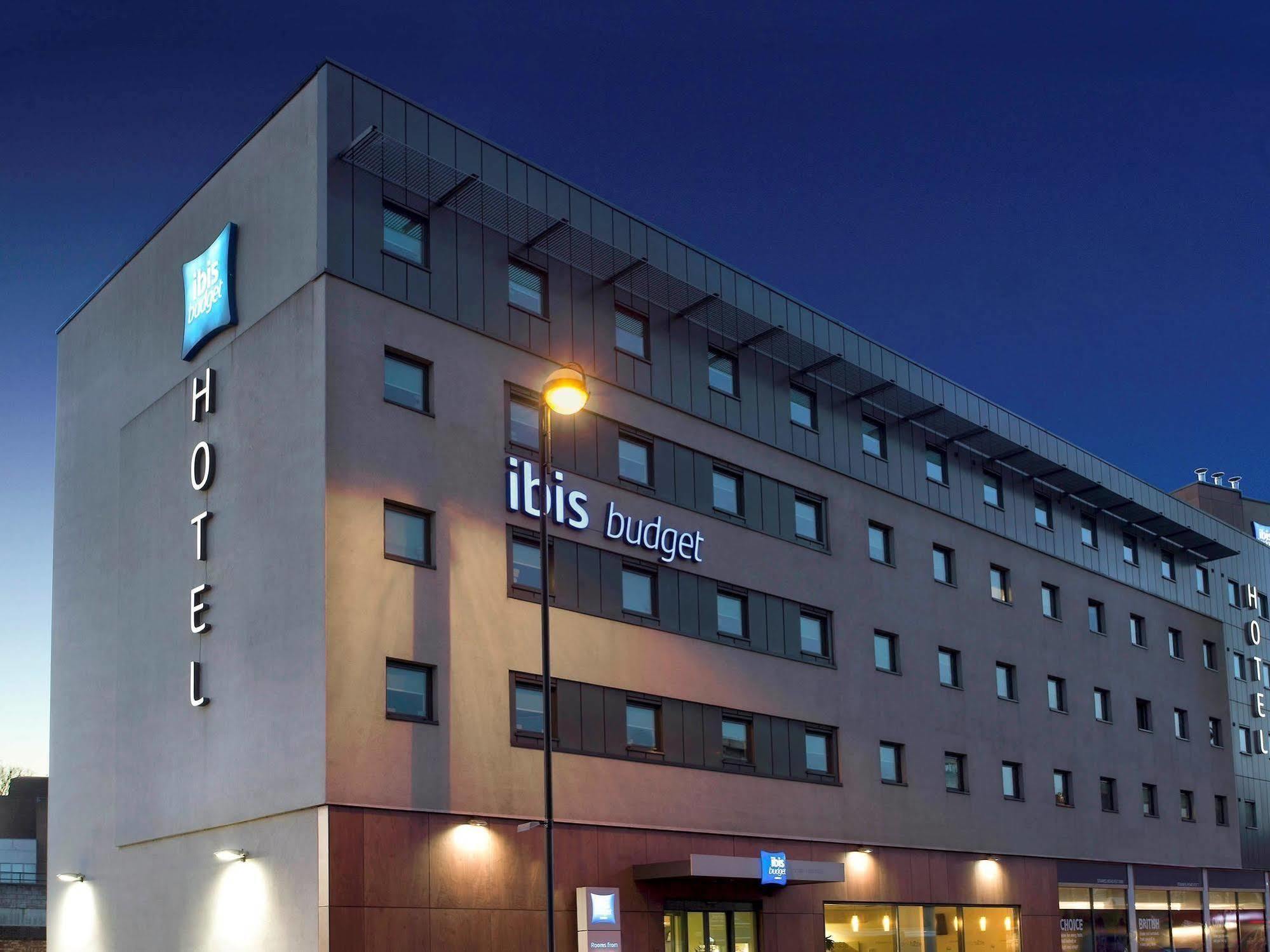 Ibis Budget London Hounslow Esterno foto